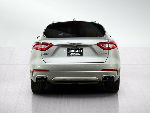 Used 2017 Maserati Levante S AWD/4WD image 4