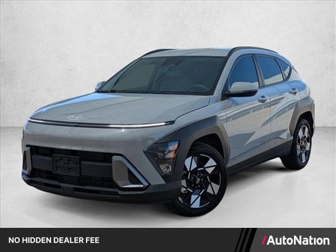 Used 2025 Hyundai Kona SEL FWD image 1