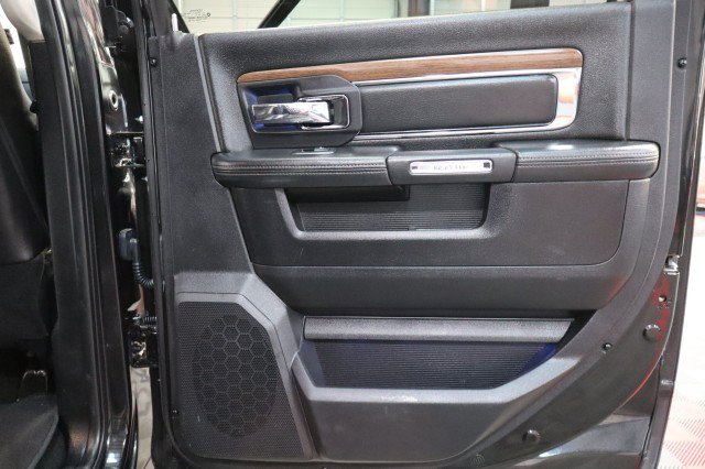 Used 2015 RAM 2500 Laramie w/ Black Appearance Group AWD/4WD image 61