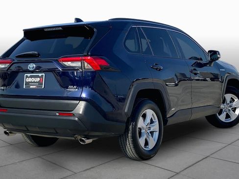 Certified 2021 Toyota RAV4 XLE w/ Convenience Package AWD/4WD image 13