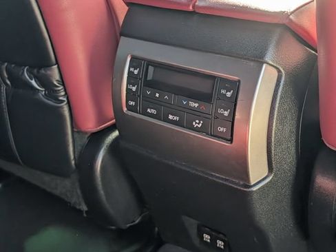 Used 2023 Lexus GX 460 Premium w/ Premium Package AWD/4WD image 30