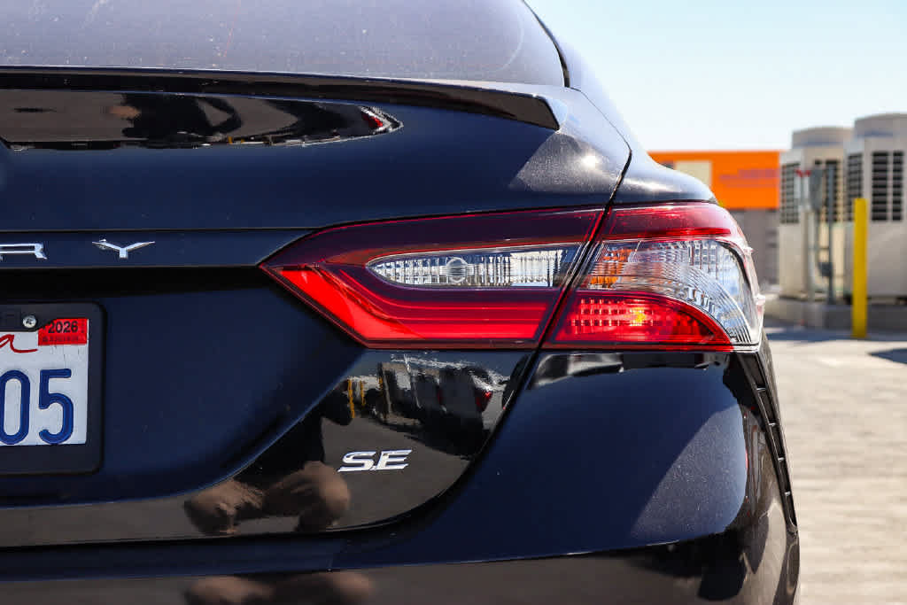 Used 2024 Toyota Camry SE FWD image 9
