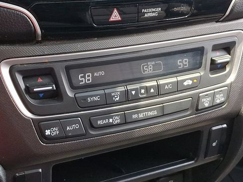 Used 2025 Honda Ridgeline TrailSport image 14