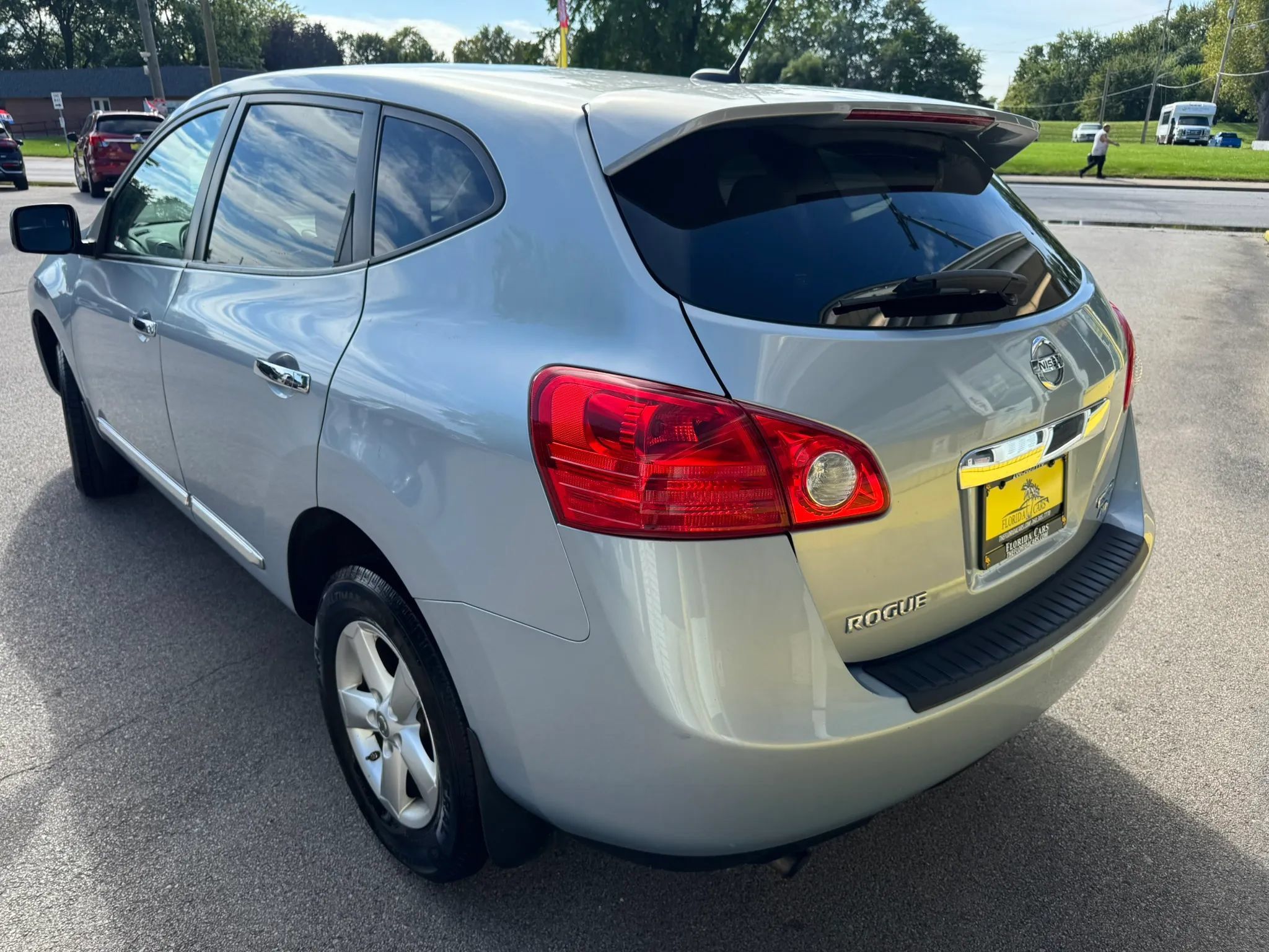 Used 2013 Nissan Rogue S w/ Special Edition Pkg AWD/4WD image 6