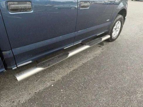 Used 2017 Ford F150 XLT AWD/4WD image 11
