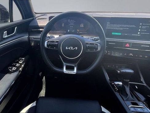 Used 2025 Kia K5 GT-Line w/ GT-Line Premium Package FWD image 9