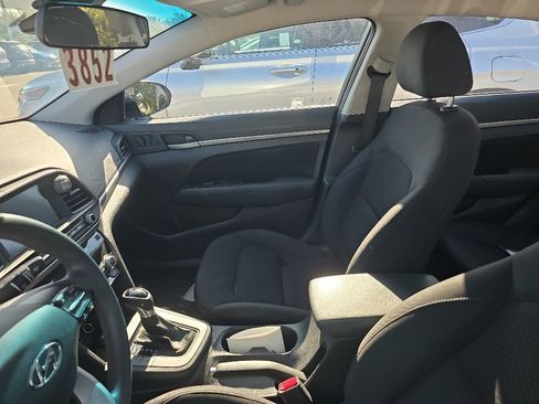 Used 2020 Hyundai Elantra SEL w/ Cargo Package (C1) FWD image 6