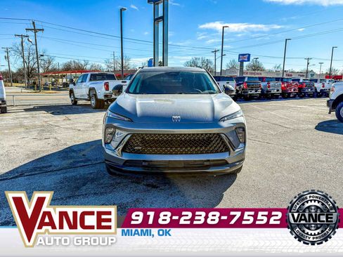 Used 2024 Buick Envision Sport Touring image 2