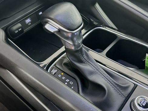 Used 2025 Kia Telluride S FWD image 25