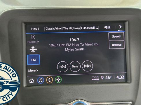 Used 2023 Chevrolet Equinox LT image 17