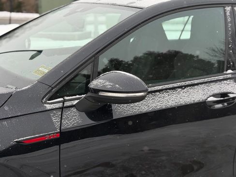 Used 2022 Volkswagen GTI SE image 18