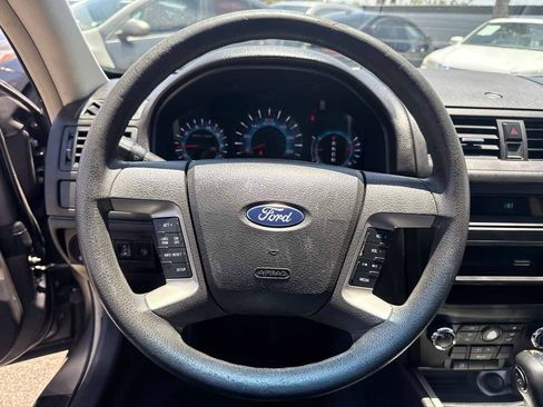 Used 2011 Ford Fusion SE FWD image 31