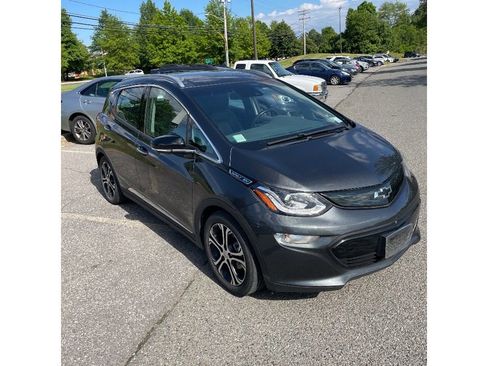 Used 2019 Chevrolet Bolt Premier w/ Infotainment Package FWD image 2