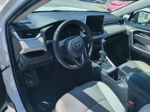 Used 2023 Toyota RAV4 XLE Premium FWD image 10