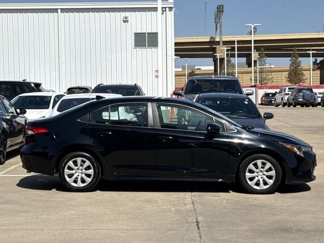 Used 2024 Toyota Corolla LE FWD image 3