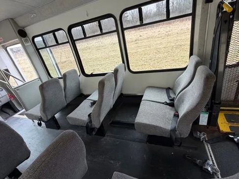 Used 2013 Ford E-350 and Econoline 350 Super Duty w/ Shuttle Bus Prep Pkg RWD image 36