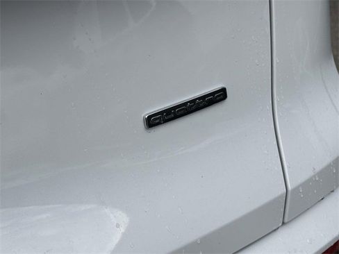 Certified 2025 Audi Q5 2.0T Premium Plus w/ Premium Plus image 11