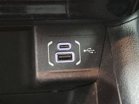 Used 2024 Jeep Compass Latitude AWD/4WD image 30