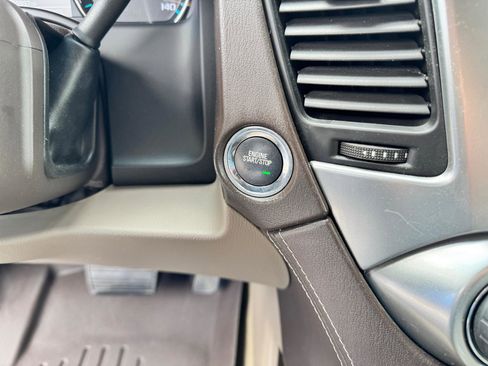 Used 2018 Chevrolet Tahoe Premier image 40