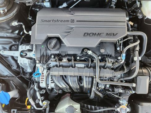 New 2025 Kia K4 LXS image 21