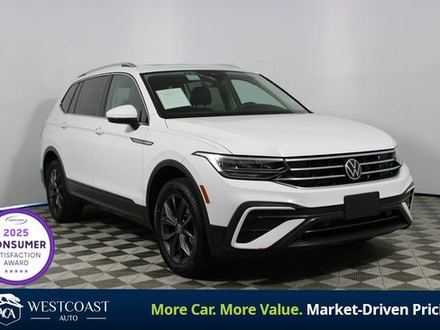Used 2022 Volkswagen Tiguan SE w/ Panoramic Sunroof Package AWD/4WD image 1