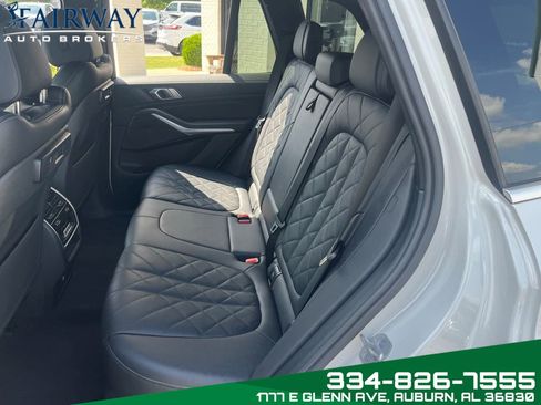 Used 2023 BMW X5 sDrive40i image 11
