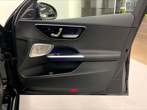 Used 2026 Mercedes-Benz C 300 Sedan image 9