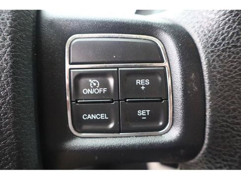 Used 2012 Dodge Grand Caravan SXT FWD image 13