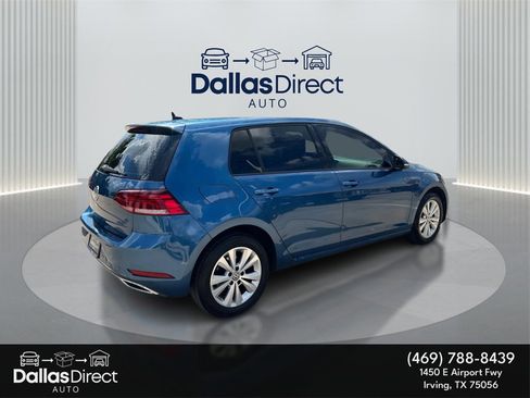 Used 2021 Volkswagen Golf 4-Door image 6