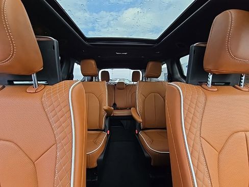 New 2026 Chrysler Pacifica Pinnacle image 54