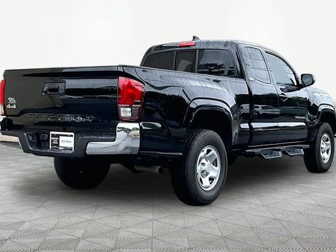 Used 2023 Toyota Tacoma SR5 AWD/4WD image 13