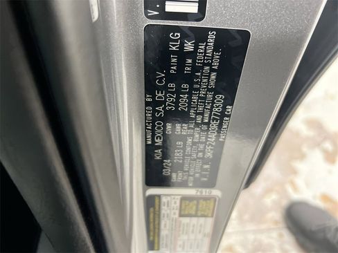 Used 2024 Kia Forte LXS w/ LXS Technology Package image 27