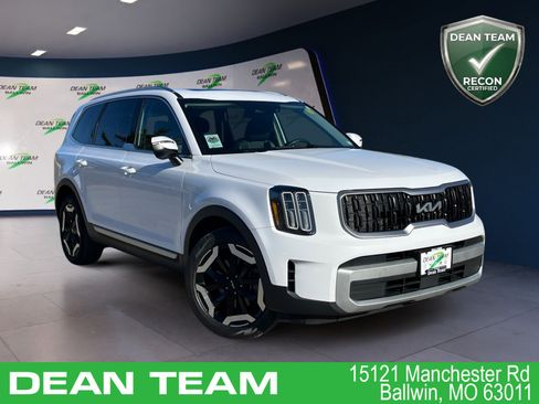 Used 2024 Kia Telluride EX w/ EX Captain's Chair Package image 1