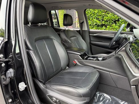 Used 2022 Jeep Grand Cherokee Limited 4xe w/ Luxury Tech Group II AWD/4WD image 35