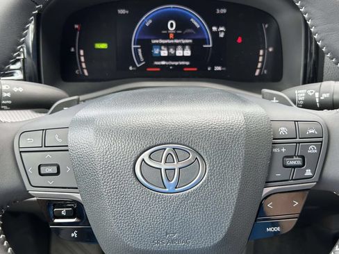 New 2026 Toyota Camry SE FWD image 27