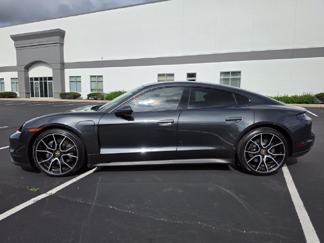 Used 2023 Porsche Taycan RWD image 14
