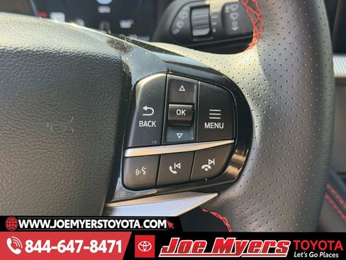 Used 2025 Ford Explorer ST-Line image 23