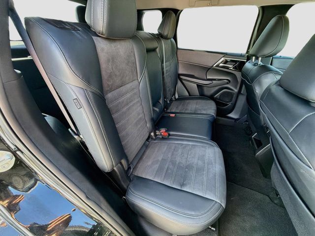Used 2024 Mitsubishi Outlander SE FWD image 29