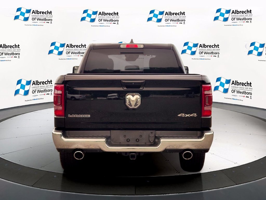 Used 2023 RAM 1500 Laramie AWD/4WD image 4
