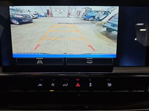 Certified 2025 Chevrolet Silverado 1500 LT image 29