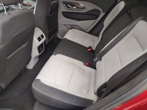 Used 2019 GMC Terrain SLE w/ Driver Convenience Package FWD image 17