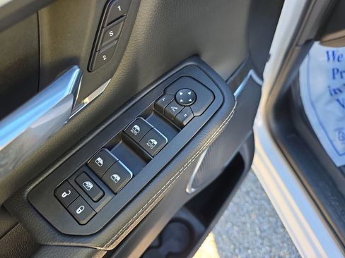 New 2026 RAM 1500 Laramie w/ Night Edition AWD/4WD image 20