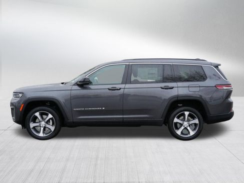 New 2026 Jeep Grand Cherokee L Limited AWD/4WD image 4