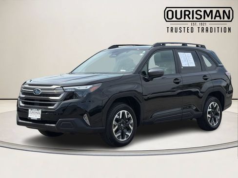 Used 2026 Subaru Forester Premium AWD/4WD image 2