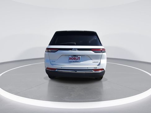 Certified 2023 Jeep Grand Cherokee Laredo AWD/4WD image 7