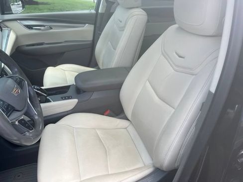 Used 2019 Cadillac XT5 Luxury AWD/4WD image 9