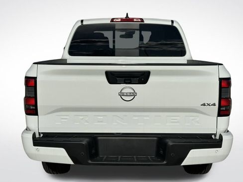 New 2025 Nissan Frontier SV image 13