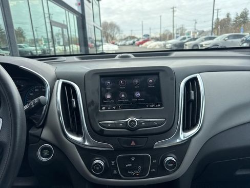 Used 2020 Chevrolet Equinox LS image 12