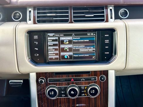 Used 2015 Land Rover Range Rover Autobiography image 24