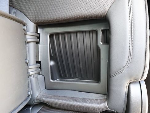 Used 2024 Chevrolet Silverado 2500 High Country w/ High Country Premium Package AWD/4WD image 30